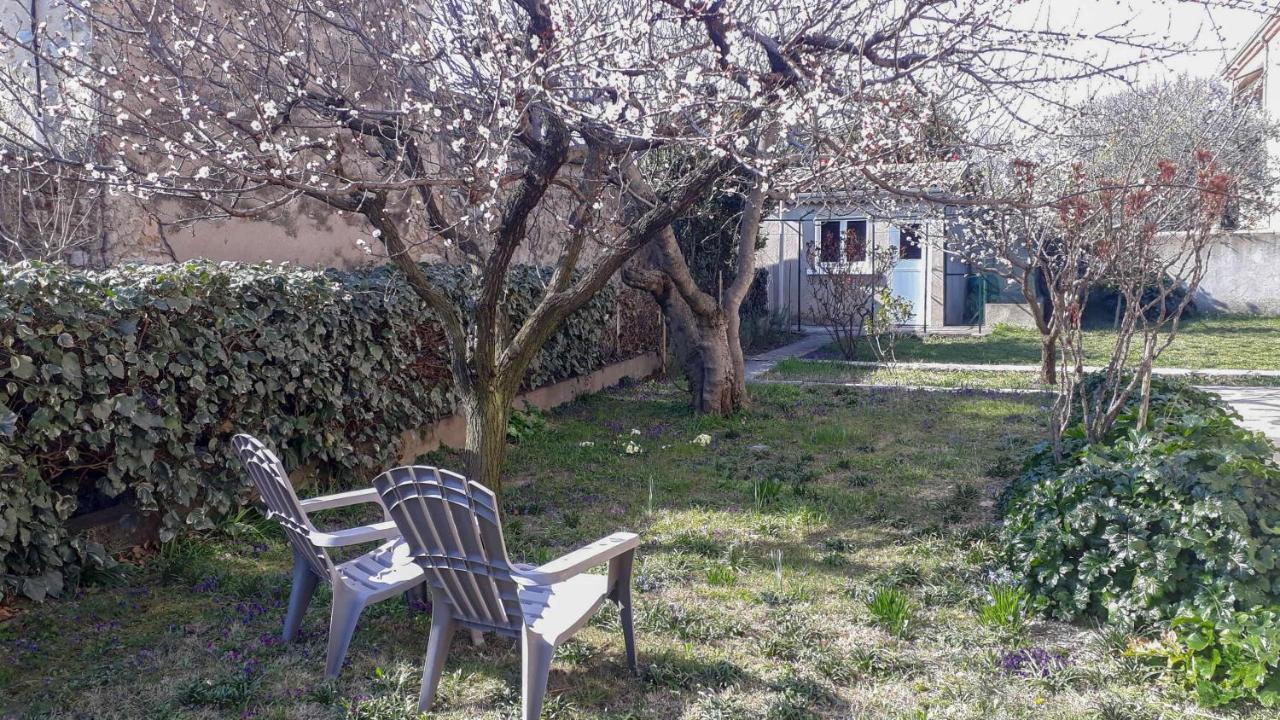 Apartamento Brin D'Azur Nyons Exterior foto
